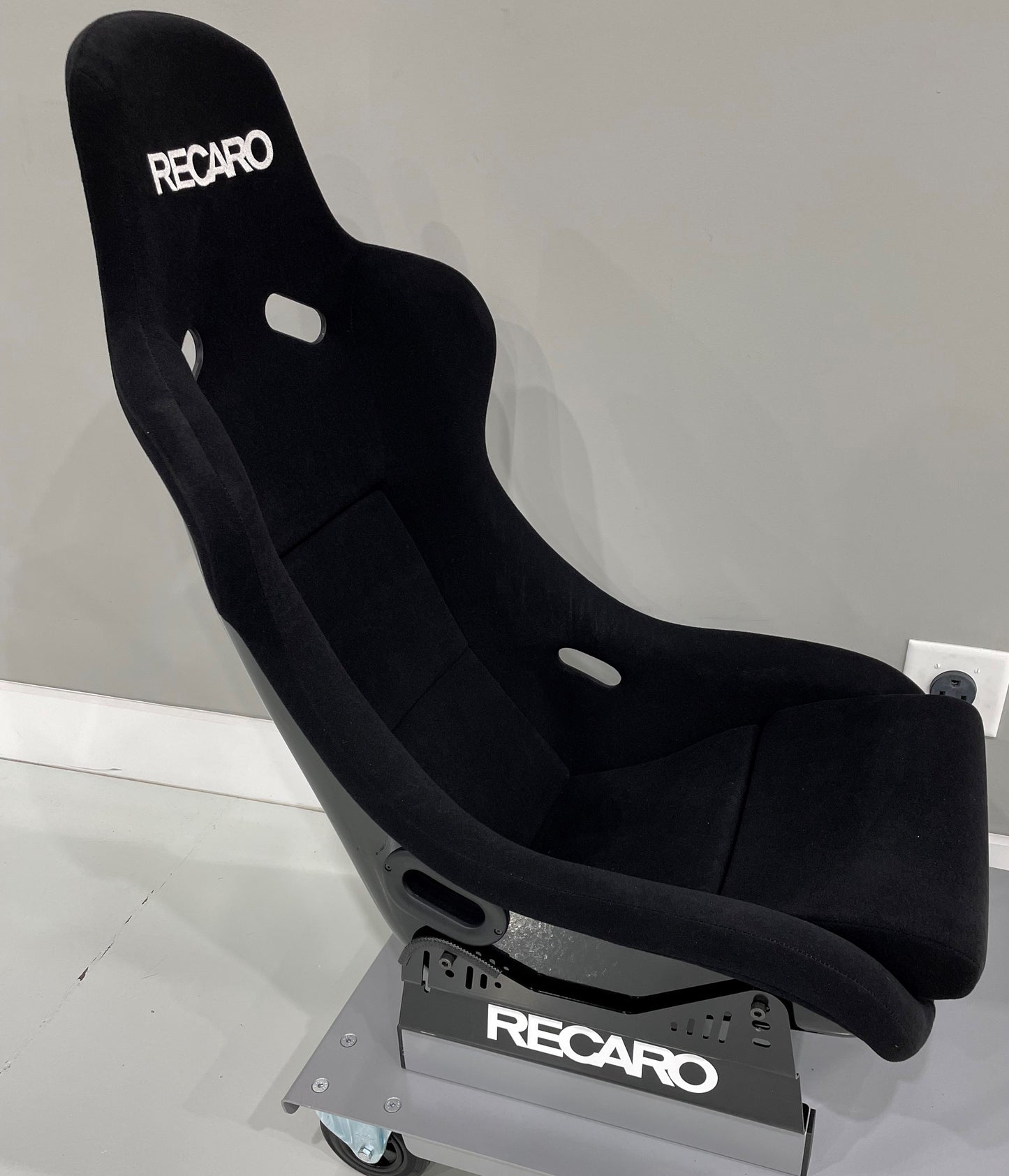 Recaro - Pole Position N.G. Seat - Black Velour - Driver(LH) - 070.98.UU11-01